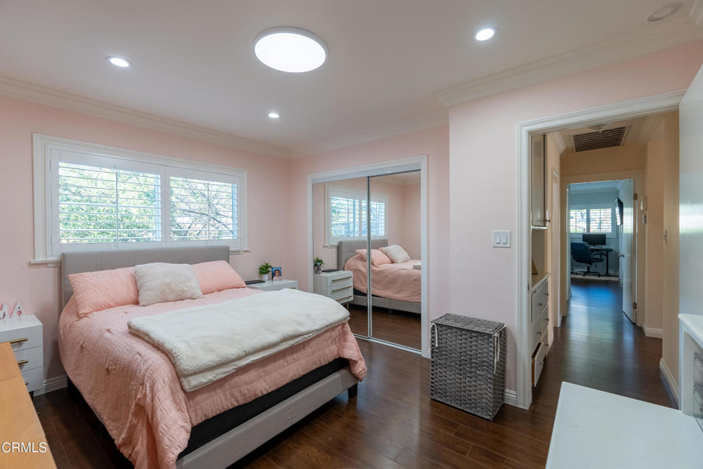 13615 Herrick Avenue Property Photo 32