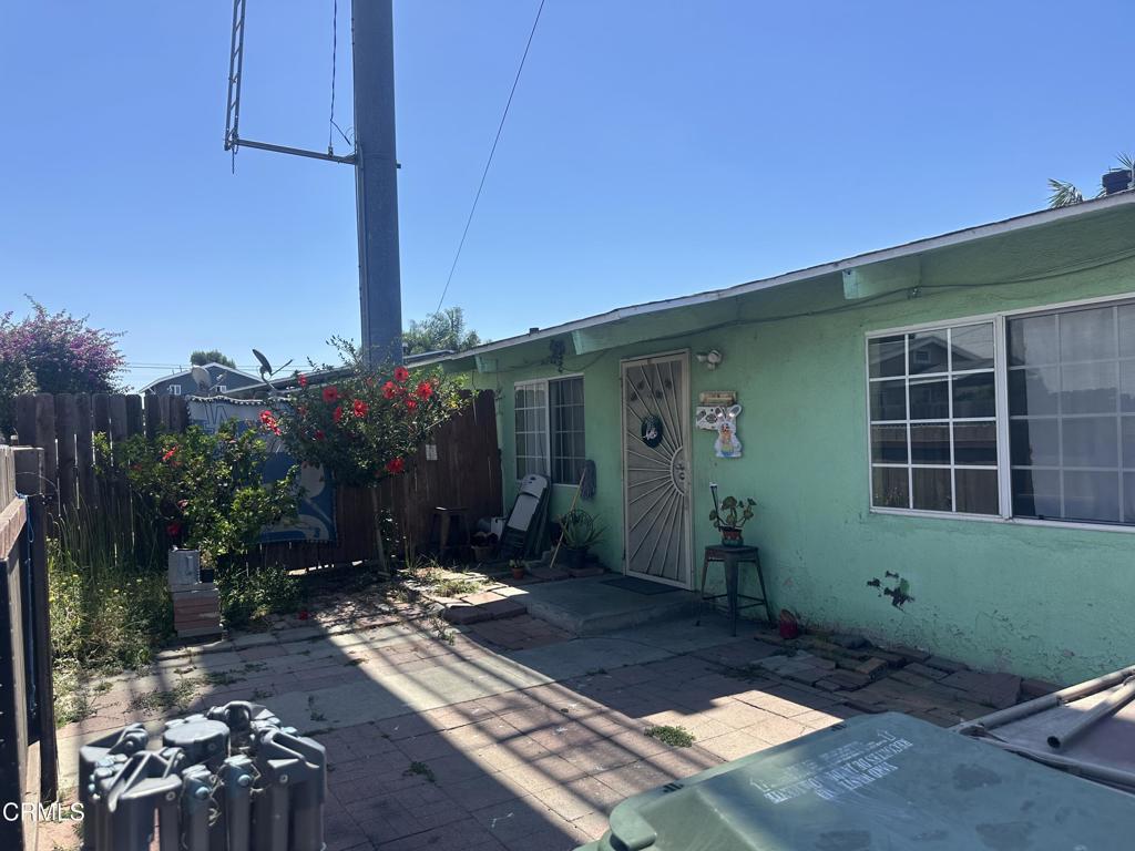 1052 N Wilmington Boulevard Property Photo 2