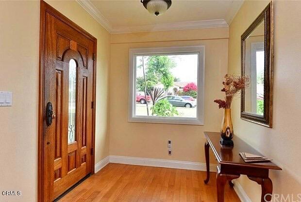 1736 Vistillas Road Property Photo 4