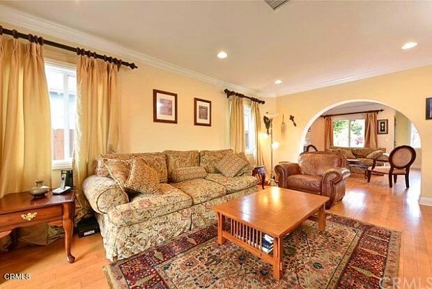 1736 Vistillas Road Property Photo 8