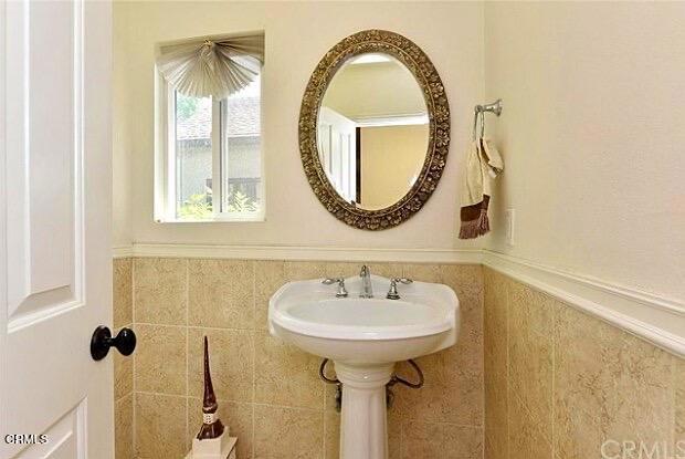 1736 Vistillas Road Property Photo 15