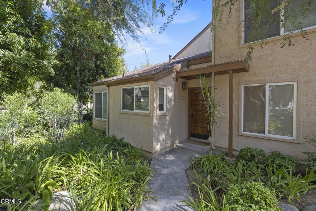 22330 Victory Boulevard 604 Property Photo 1