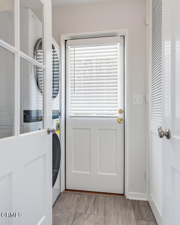 1010 Roxbury Drive Property Photo 12