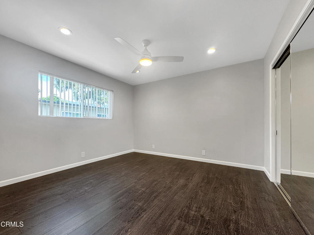 580 N Los Robles Avenue 11 Property Photo 14