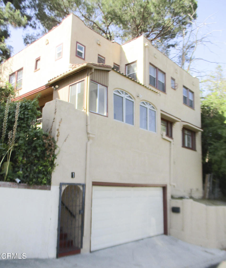 1 Waverly Drive Property Photo 1