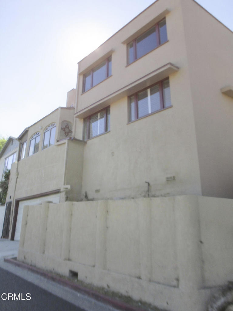 1 Waverly Drive Property Photo 2