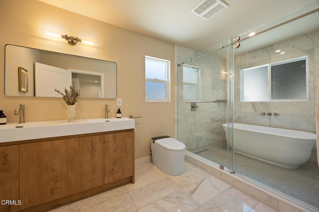 2187 Garfias Drive Property Photo 18