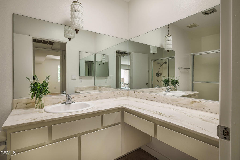 266 S Madison Avenue 308 Property Photo 17