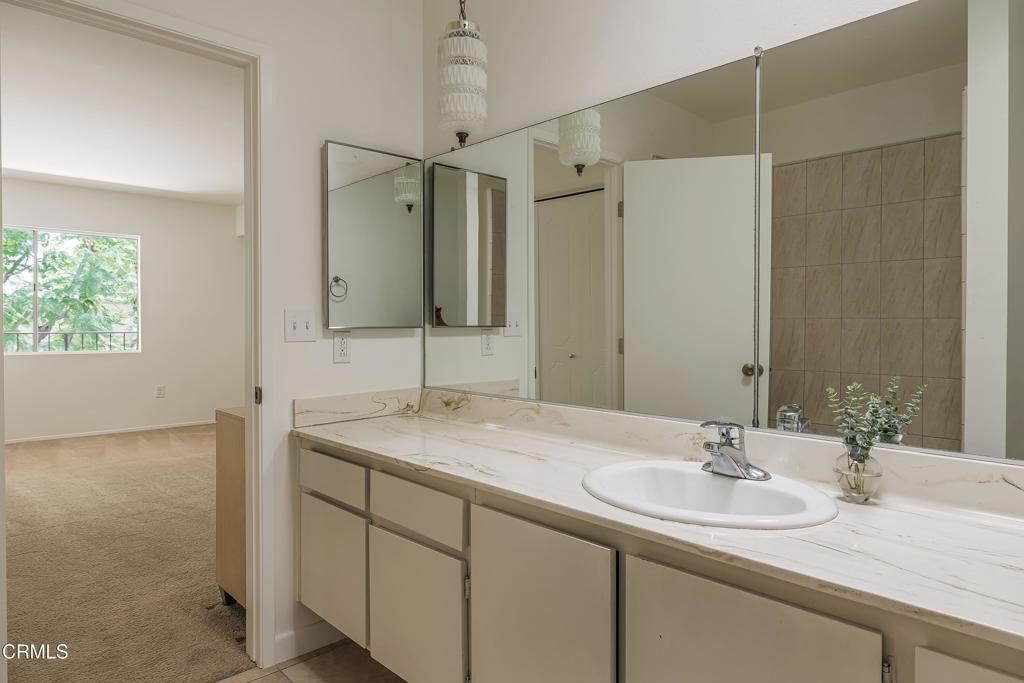 266 S Madison Avenue 308 Property Photo 20