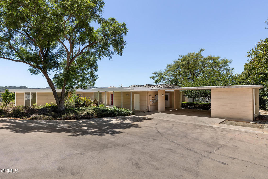 2075 Linda Flora Drive Property Photo 1