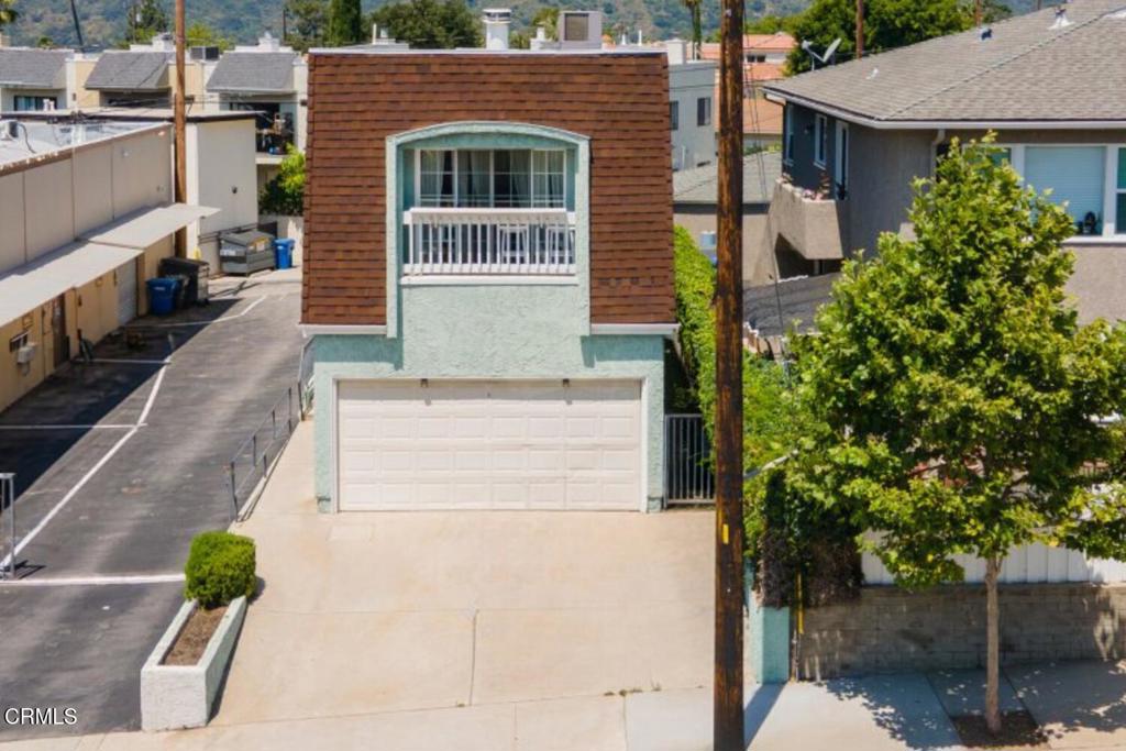 4117 Ocean View Boulevard Property Photo 2