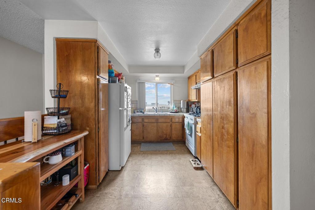 4117 Ocean View Boulevard Property Photo 25