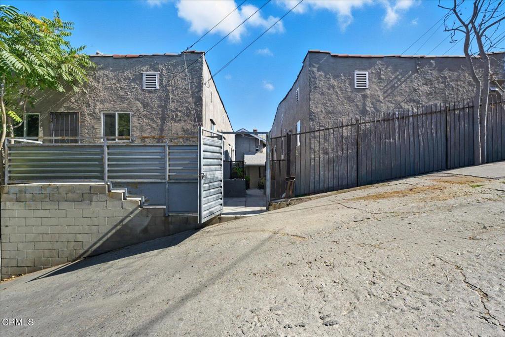 1488 W Sunset Boulevard 1486 Property Photo 15