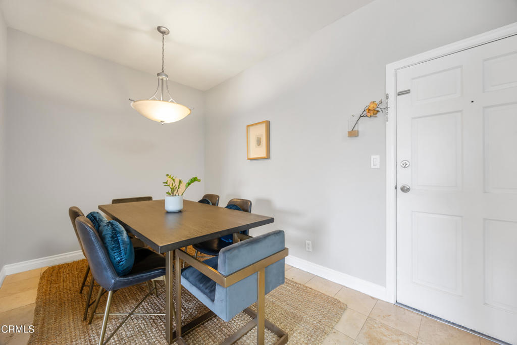 87 S Allen Avenue 205 Property Photo 4