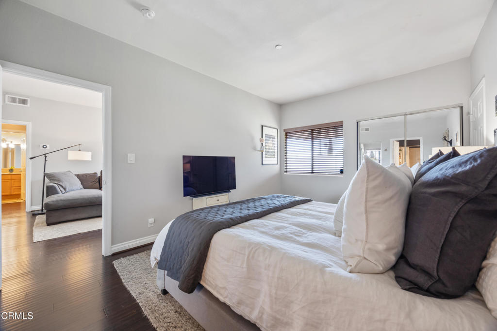 87 S Allen Avenue 205 Property Photo 18