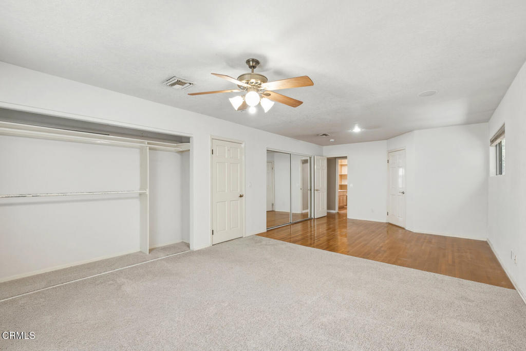 880 N Allen Avenue Property Photo 34