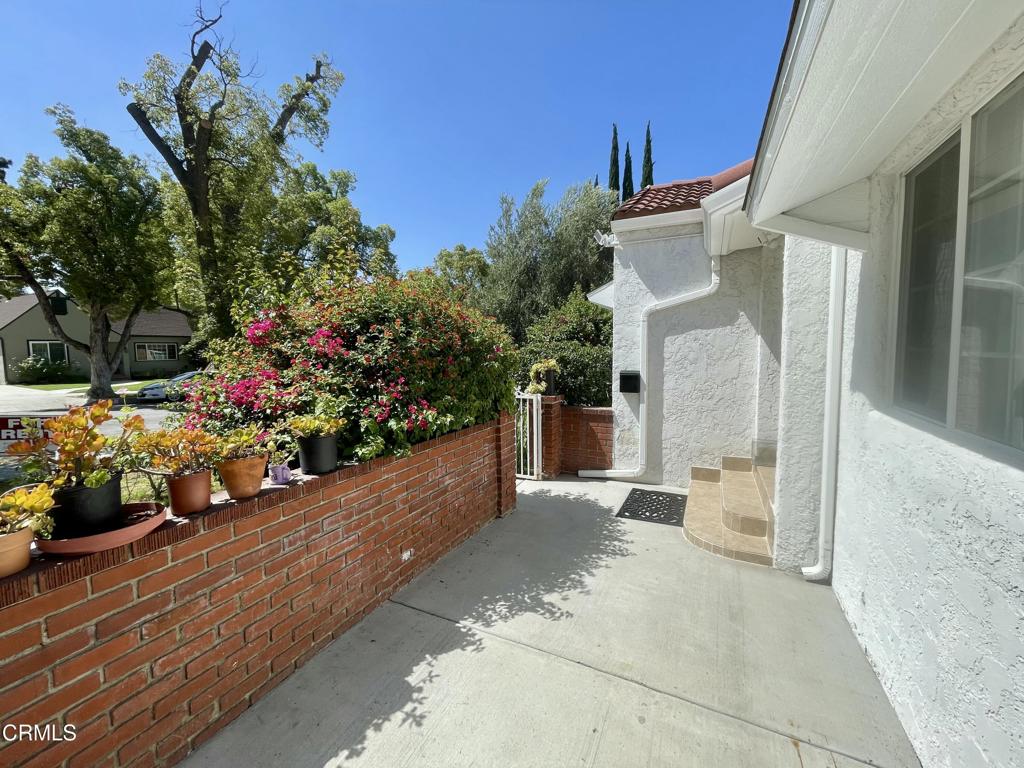 1327 Allen Property Photo 3