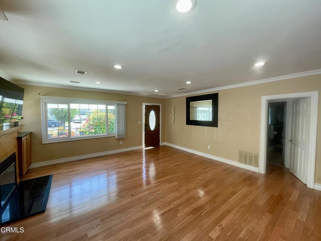 1327 Allen Property Photo 6