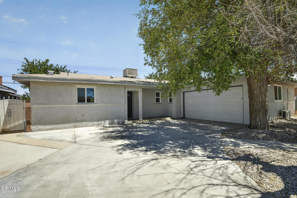 137 E Avenue J 8 Property Photo 1