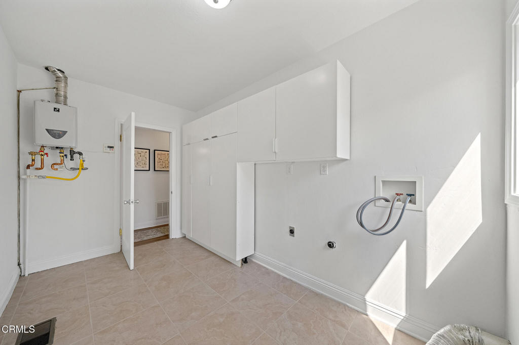 2370 Catherine Road Property Photo 19