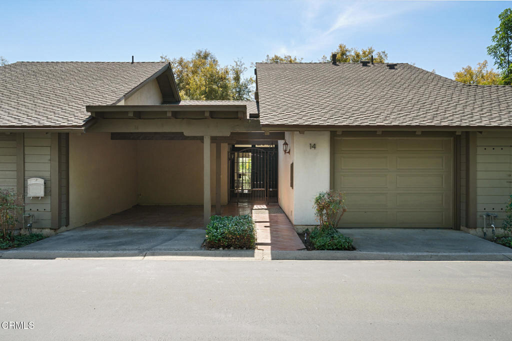 14 Montanas Sud 63 Property Photo 1
