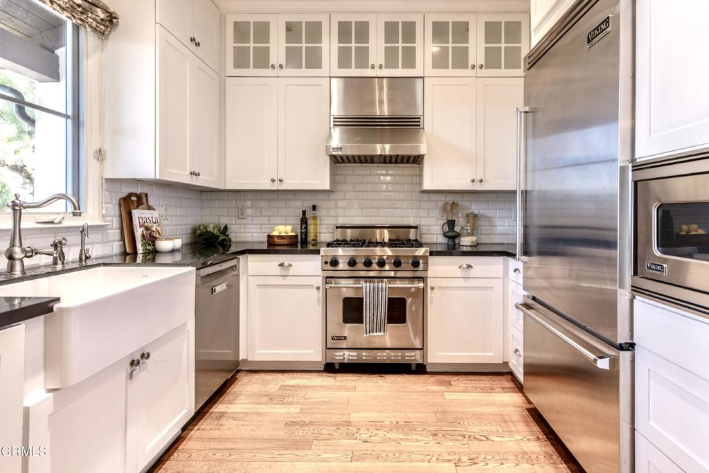 700 E Union Street 207 Property Photo 11