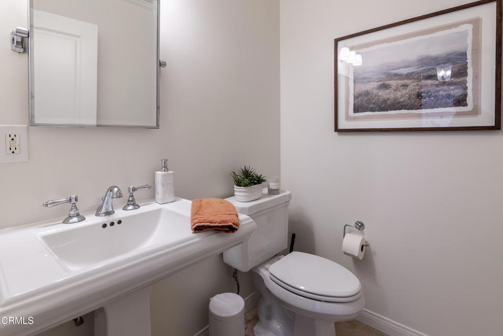 700 E Union Street 207 Property Photo 15