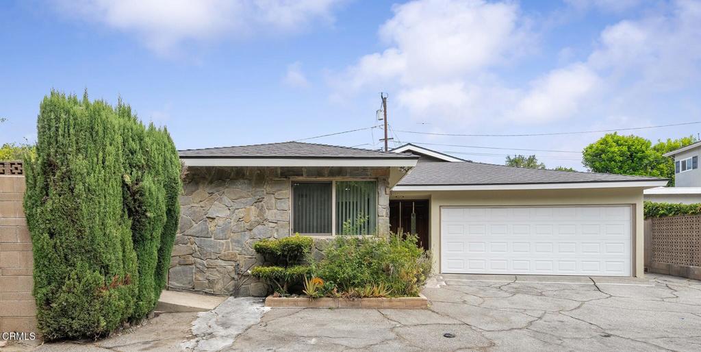 1105 Alhambra Road Property Photo 1