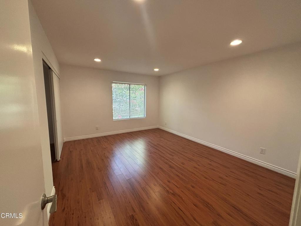 3200 Fairesta Street 5 Property Photo 24