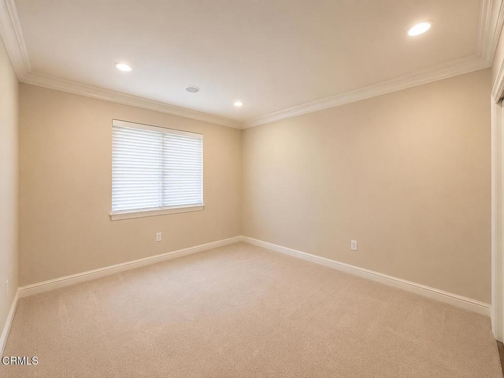 352 S Orange Grove Boulevard Property Photo 10