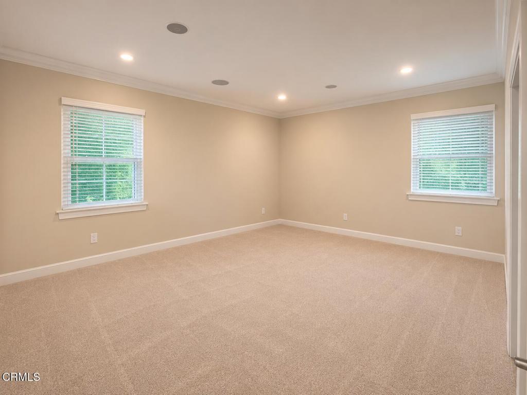 352 S Orange Grove Boulevard Property Photo 13