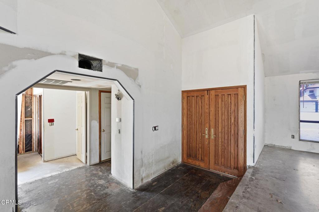 1874 Wilson Avenue Property Photo 11