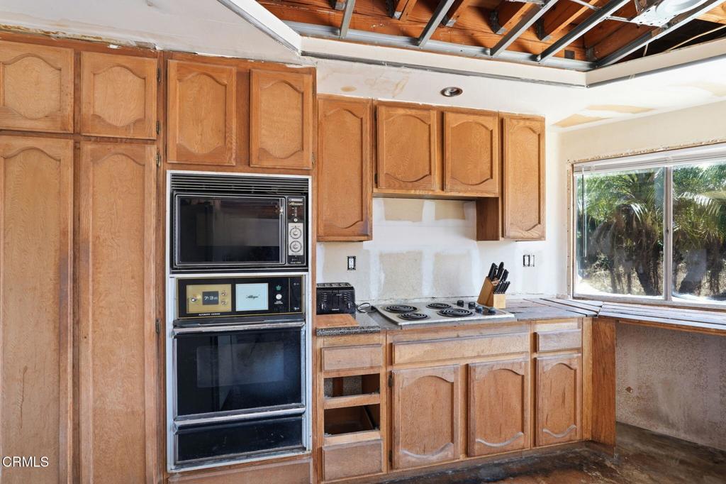 1874 Wilson Avenue Property Photo 16