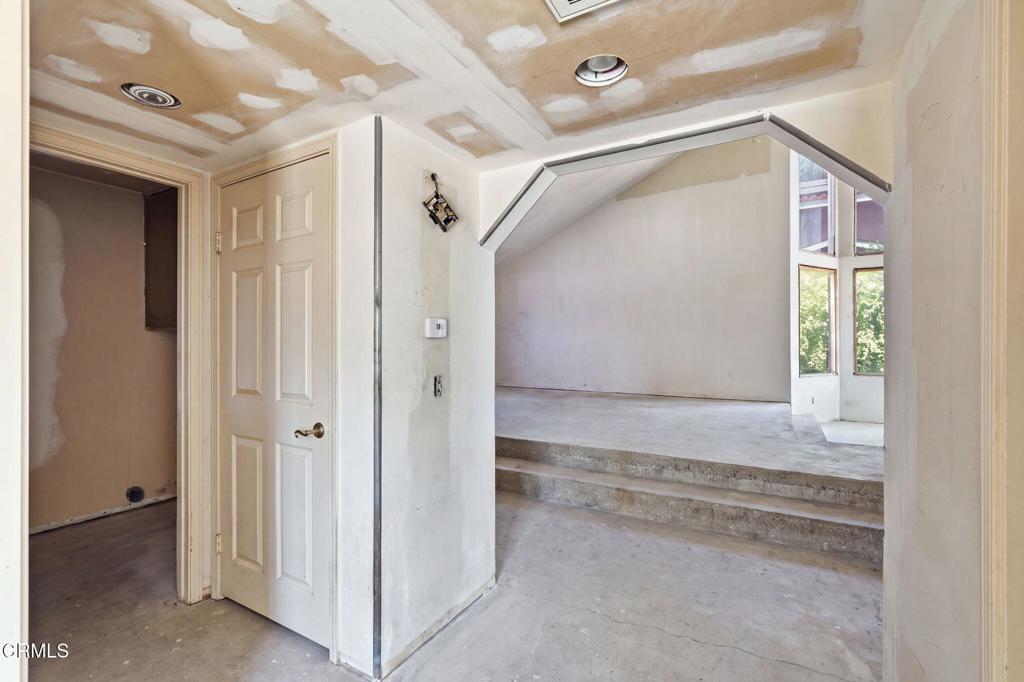 1874 Wilson Avenue Property Photo 21