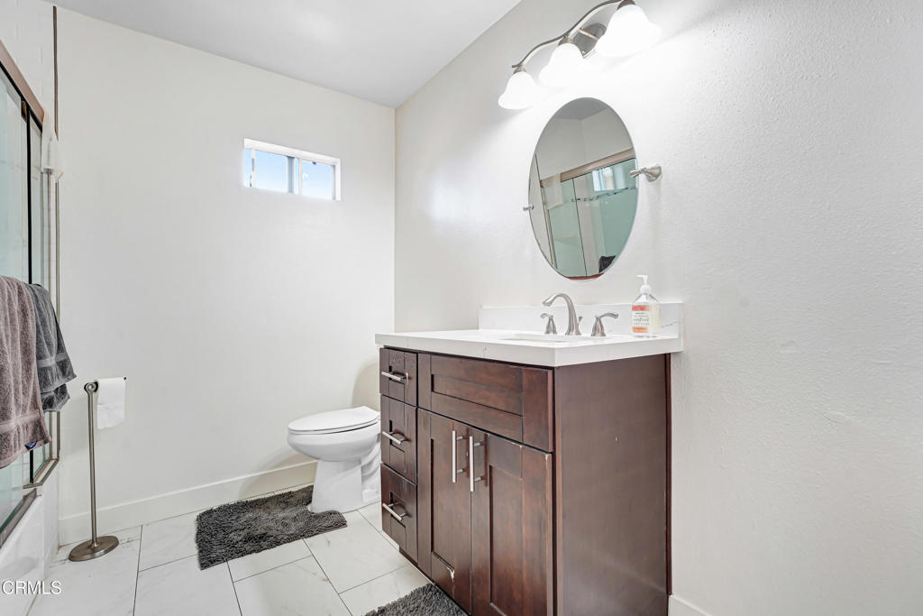 2779 Fyler Place Property Photo 17