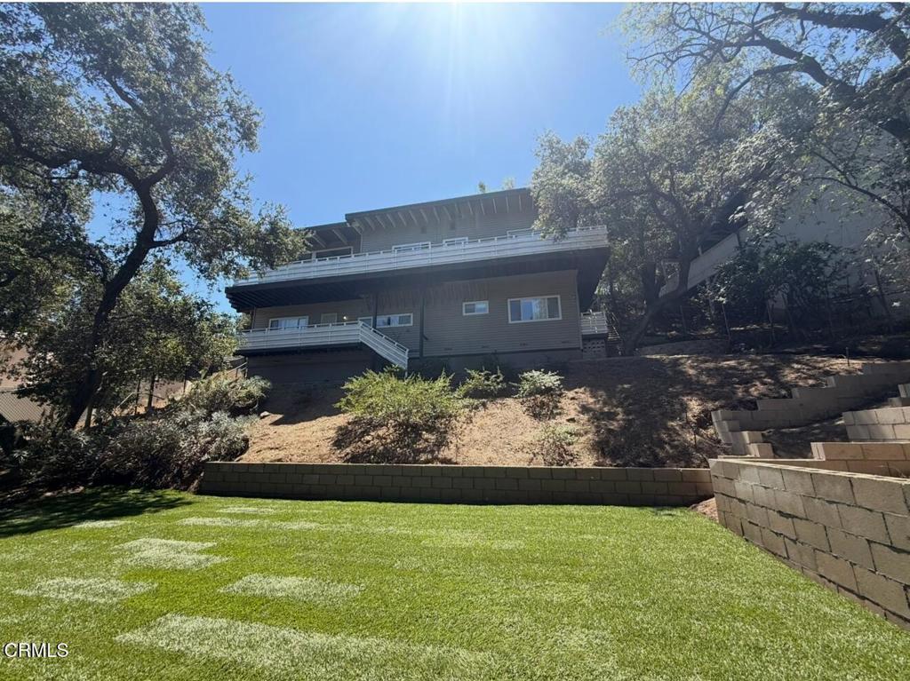 2040 Hilldale Drive Property Photo 1