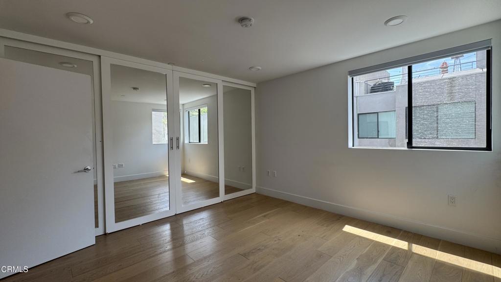 2172 Clifford Street Property Photo 8