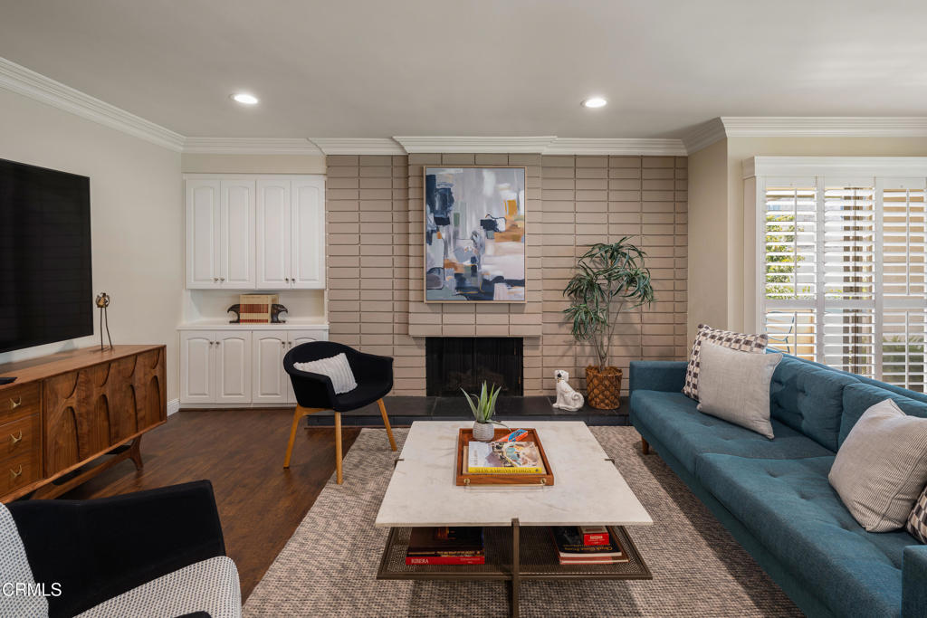 610 S Orange Grove Boulevard 6 Property Photo 8