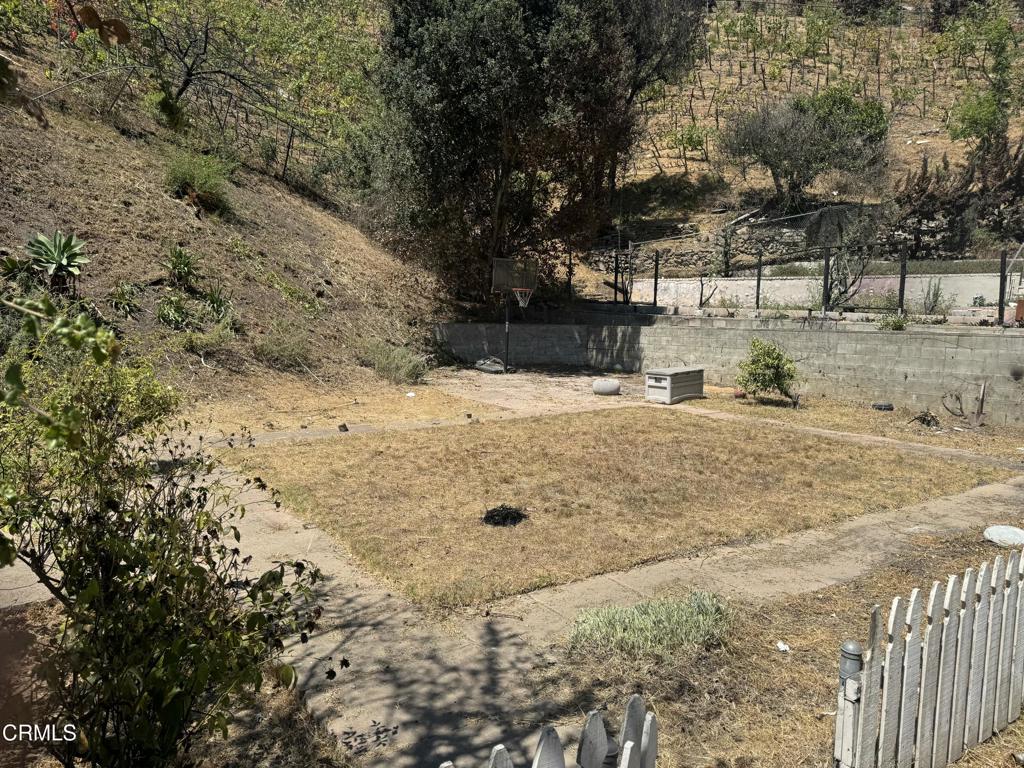 1227 Bienveneda Avenue Property Photo 23