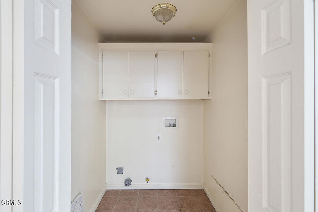 2813 Silver Street Property Photo 16