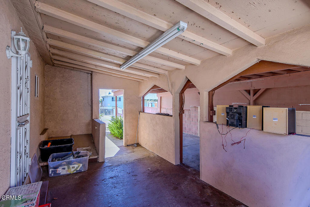 2813 Silver Street Property Photo 19