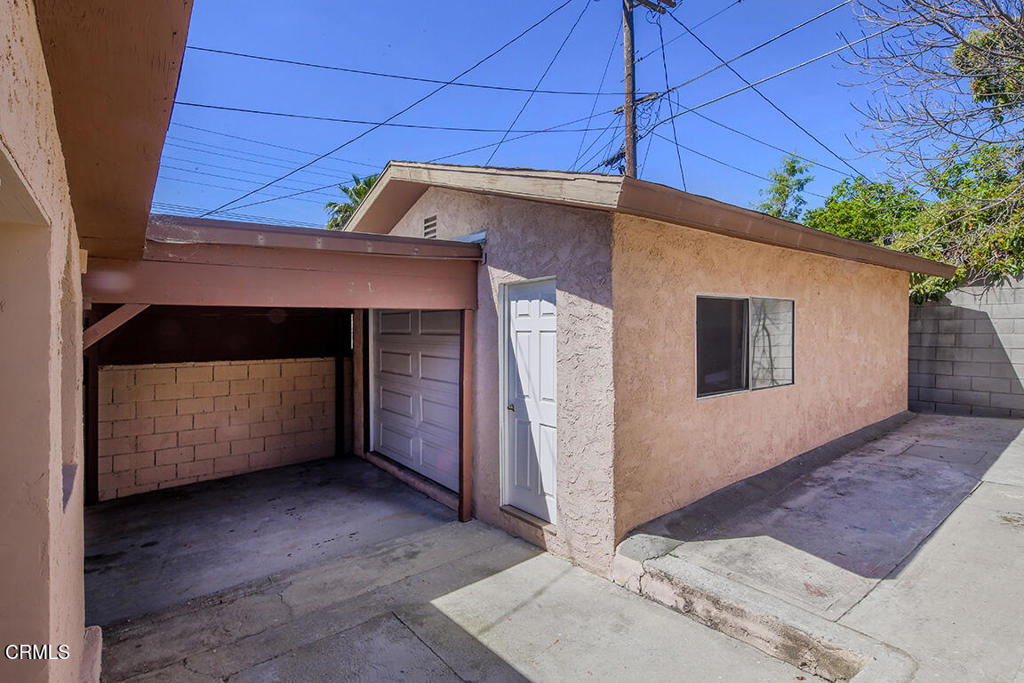 2813 Silver Street Property Photo 21