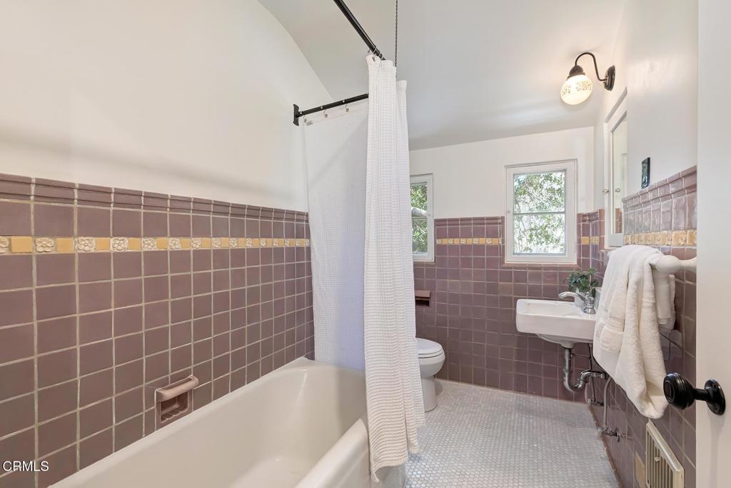 2096 Brigden Property Photo 27