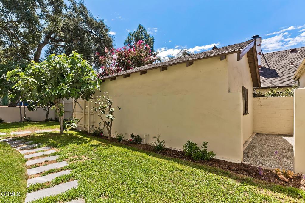 2096 Brigden Property Photo 39