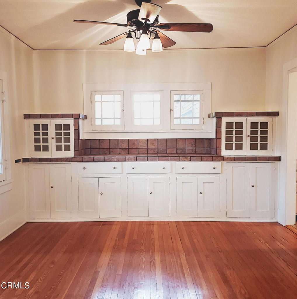1176 E Claremont Street Property Photo 7