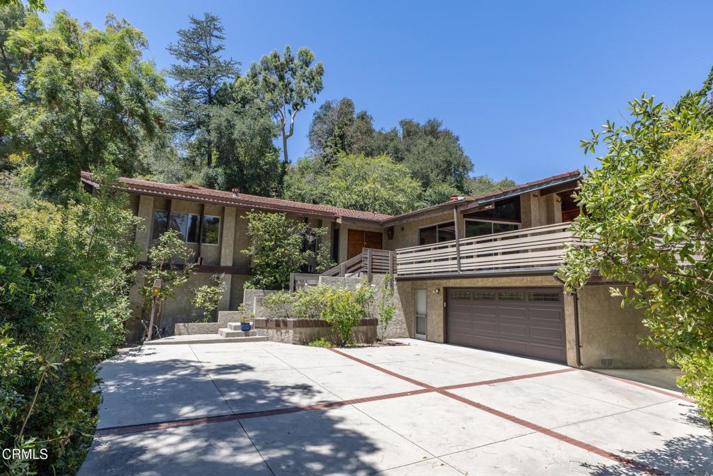 579 Laguna Road Property Photo 1