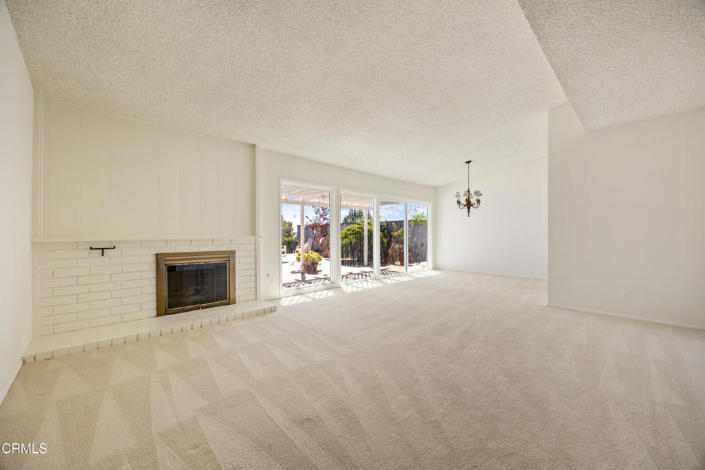 9424 Crystal View Drive Property Photo 6