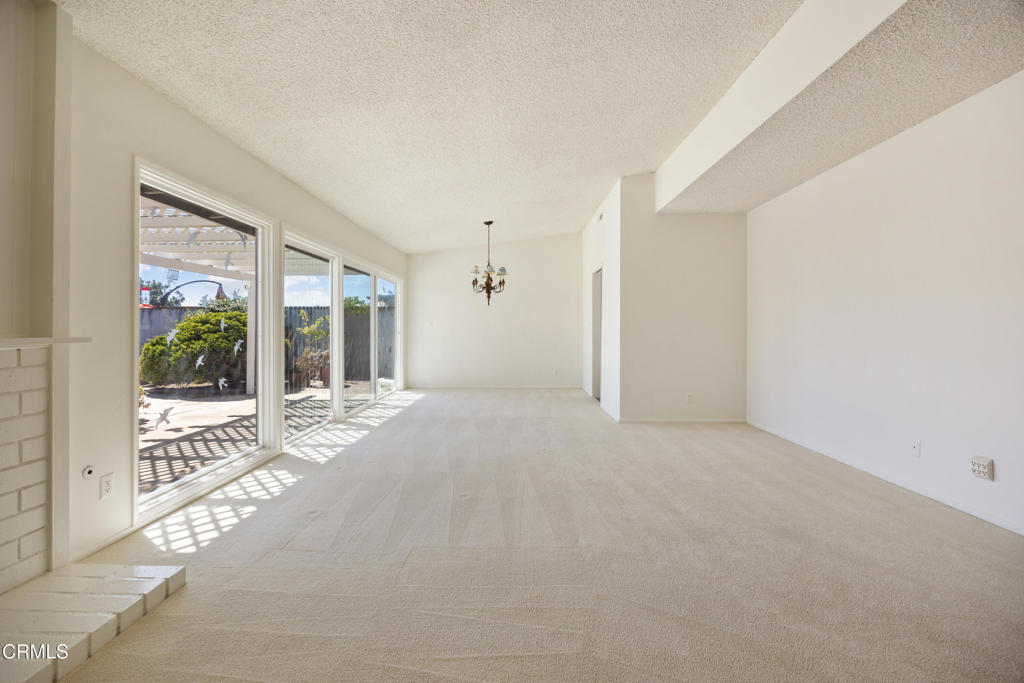 9424 Crystal View Drive Property Photo 7