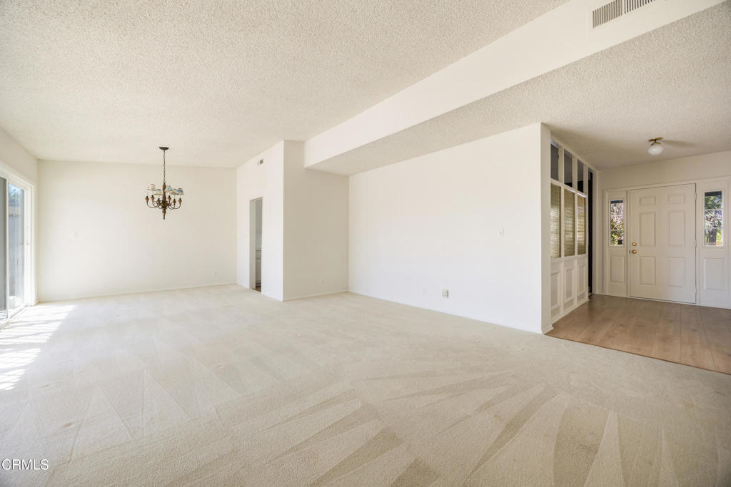 9424 Crystal View Drive Property Photo 8