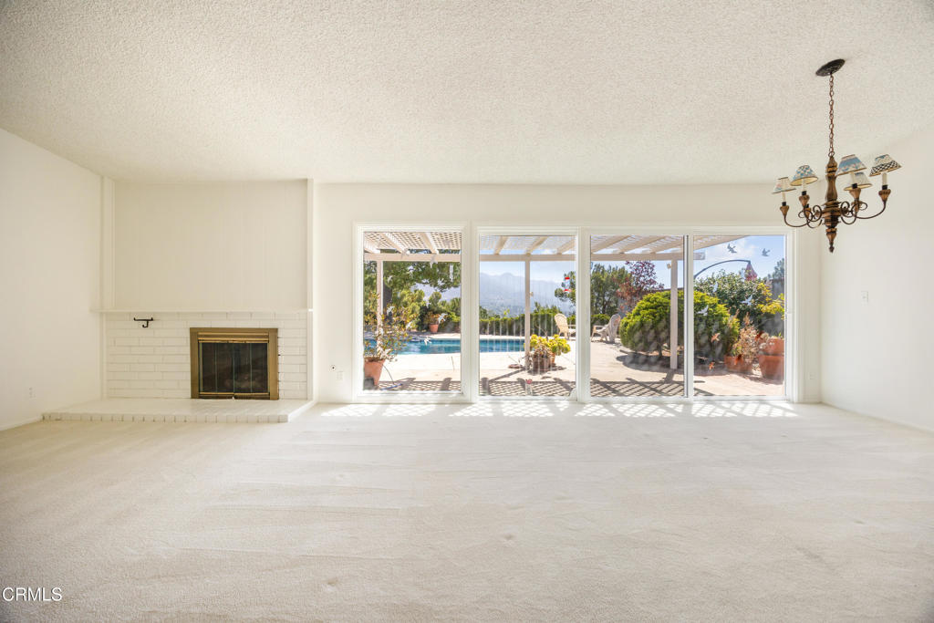 9424 Crystal View Drive Property Photo 9